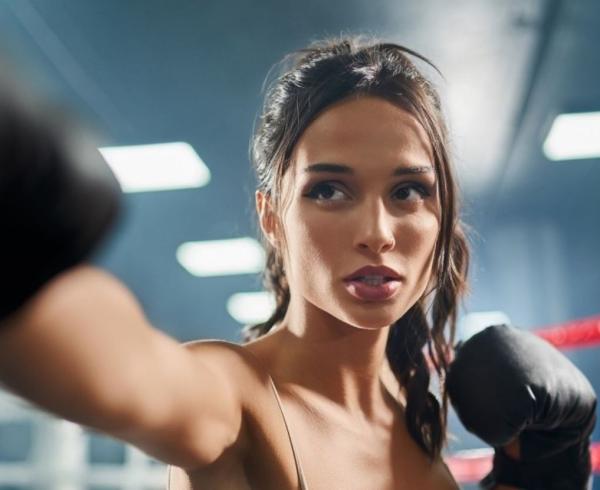 girl boxing